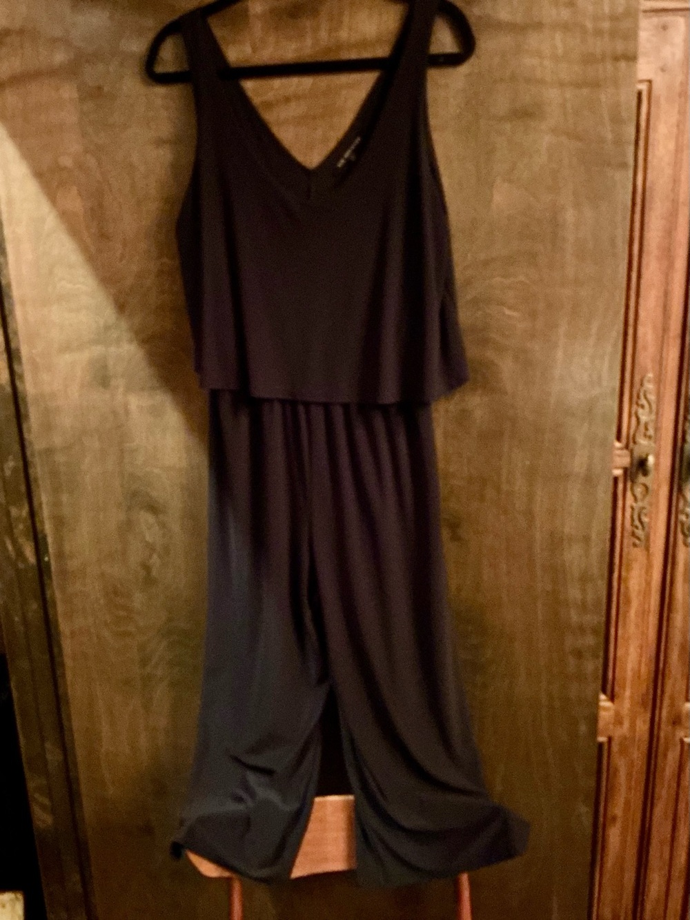 Classic Black Scoop-neck Sleeveless Jumpsuit